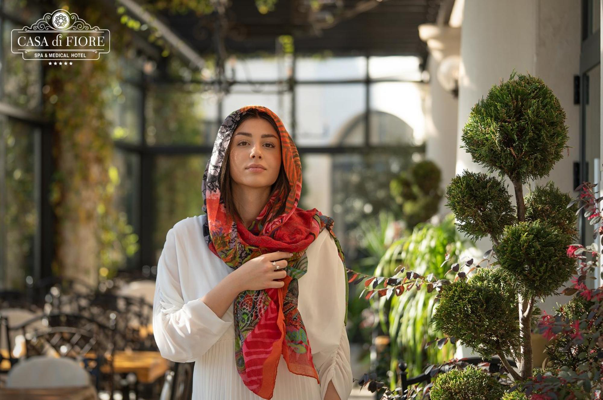 Casa Di Fiore Spa And Medical Hotel, Mineral Pools & Private Beach Kranevo Bagian luar foto A woman wearing a hijab