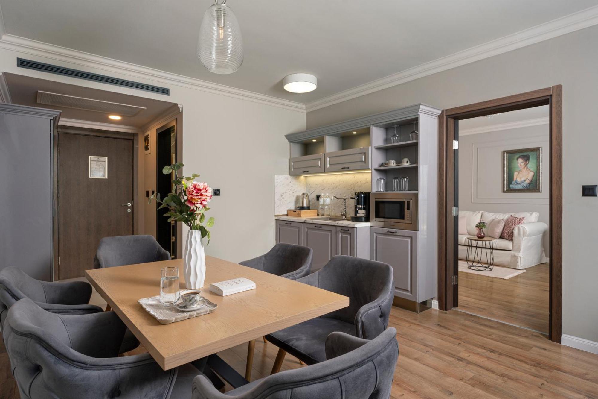 Casa Di Fiore Spa And Medical Hotel, Mineral Pools & Private Beach Kranevo Bagian luar foto A typical apartment at the complex